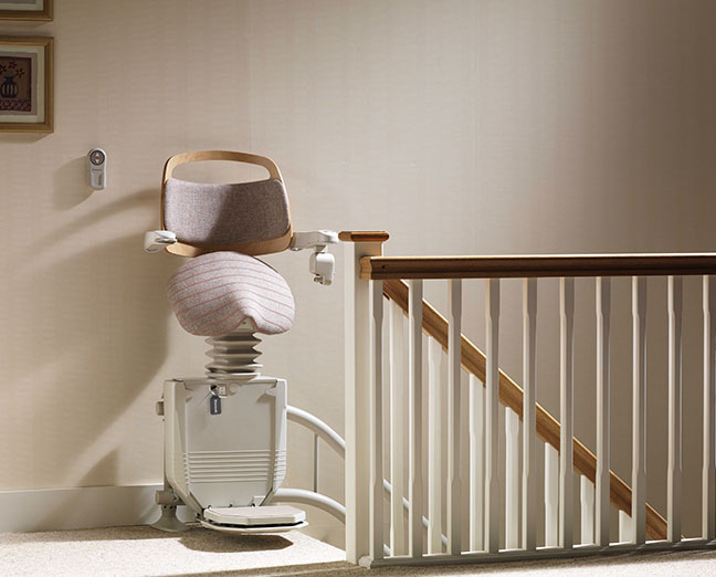 perching stairlift for persons with reduced mobility
